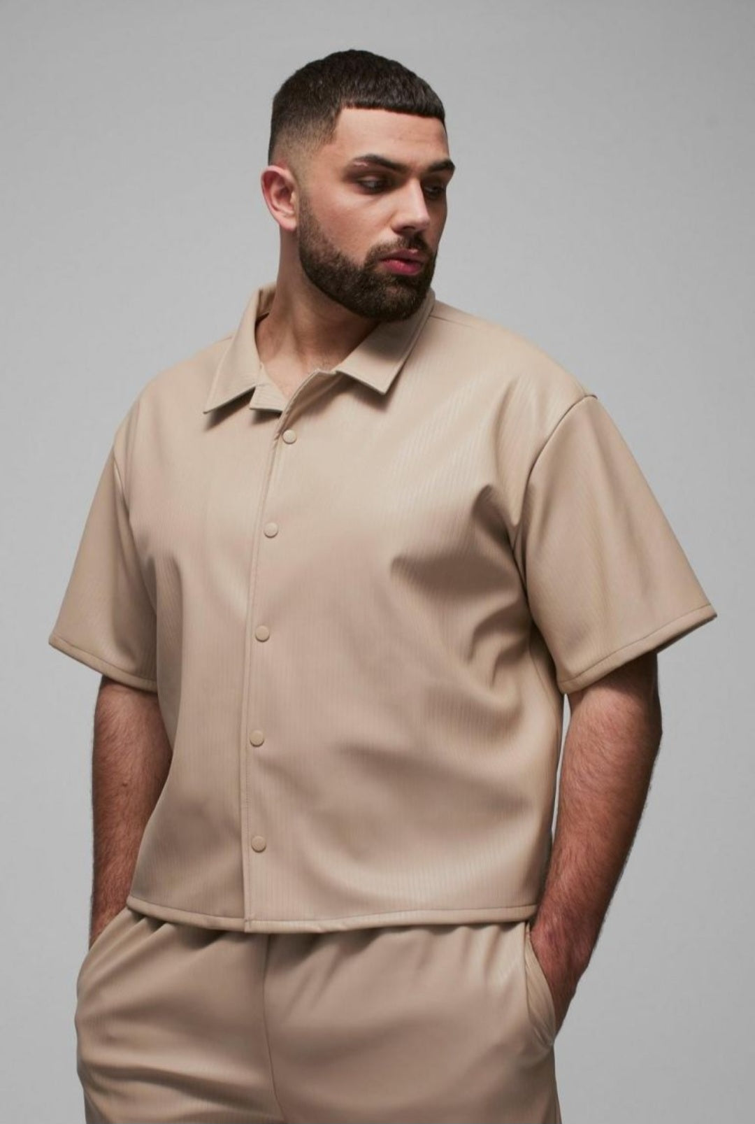 قميص بوهو مان جلد بيج